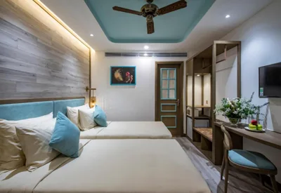 Superior-Twin (Innenfenster) + kostenloser Nachmittagstee — Icon Saigon - LifeStyle Design Hotel